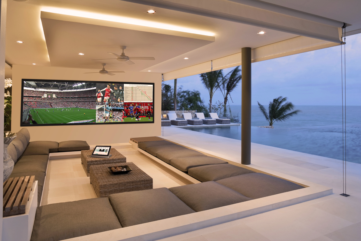 Barco rear projection with custom aspect