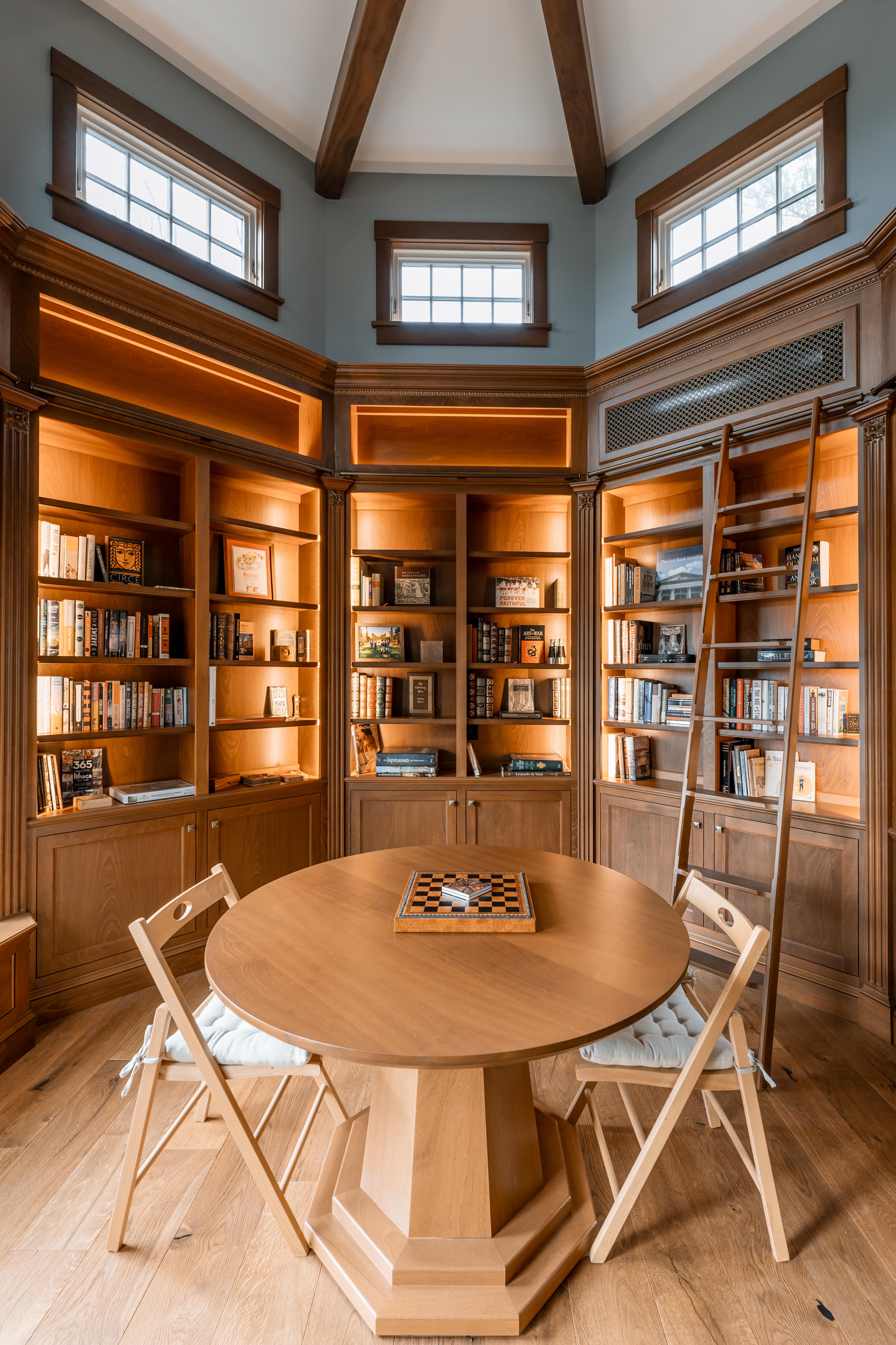 Lucetta CI Hidden AR2 Channel with ARGENTO™ Light Engine delivers seamless, warm illumination throughout custom millwork.